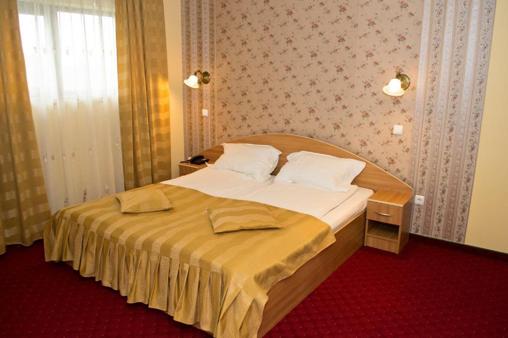 Hotel Xemar Арад Номер фото